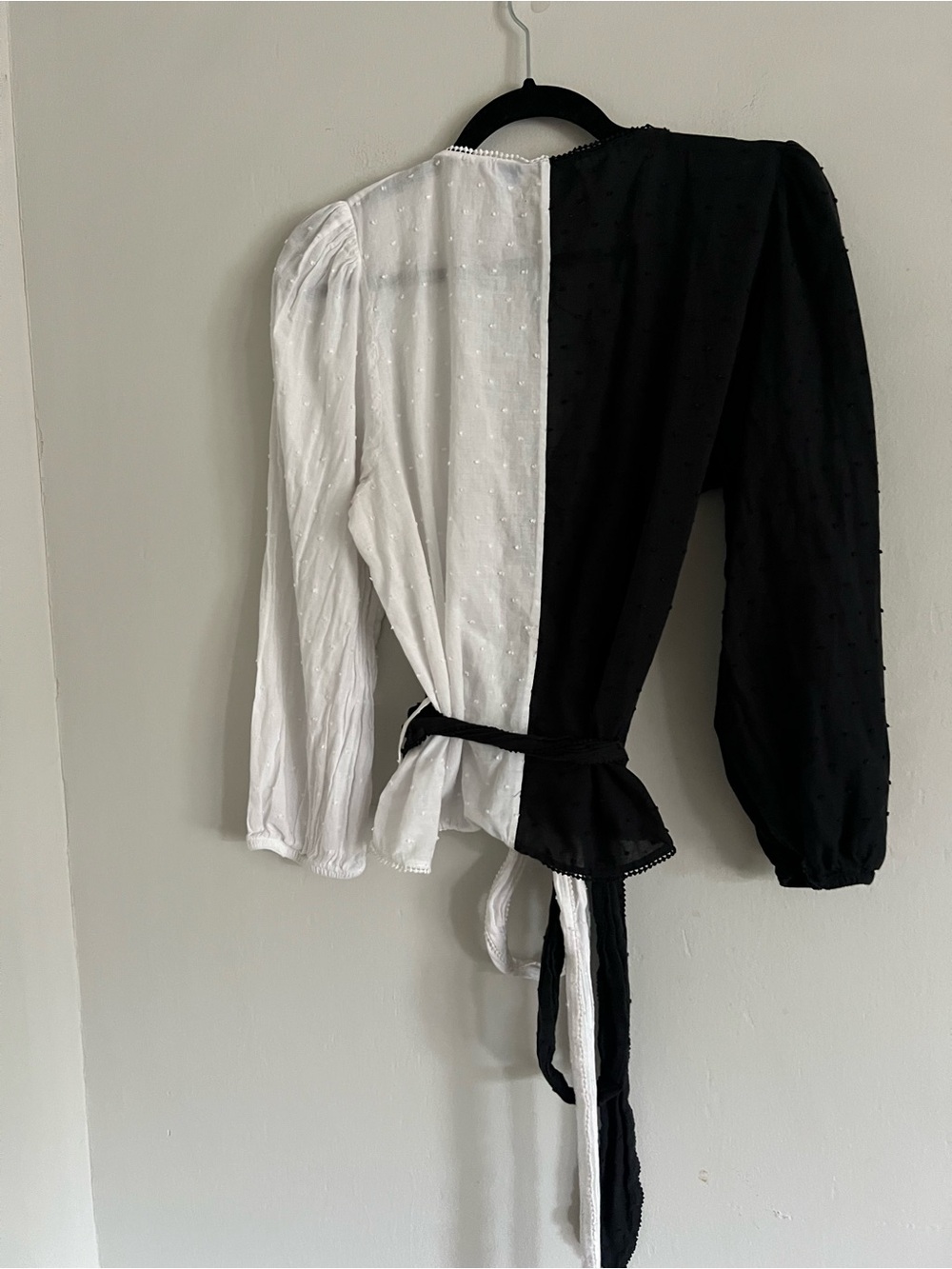 Farm Rio Wrap Contrast Color Top Sz Large - Picture 6 of 11